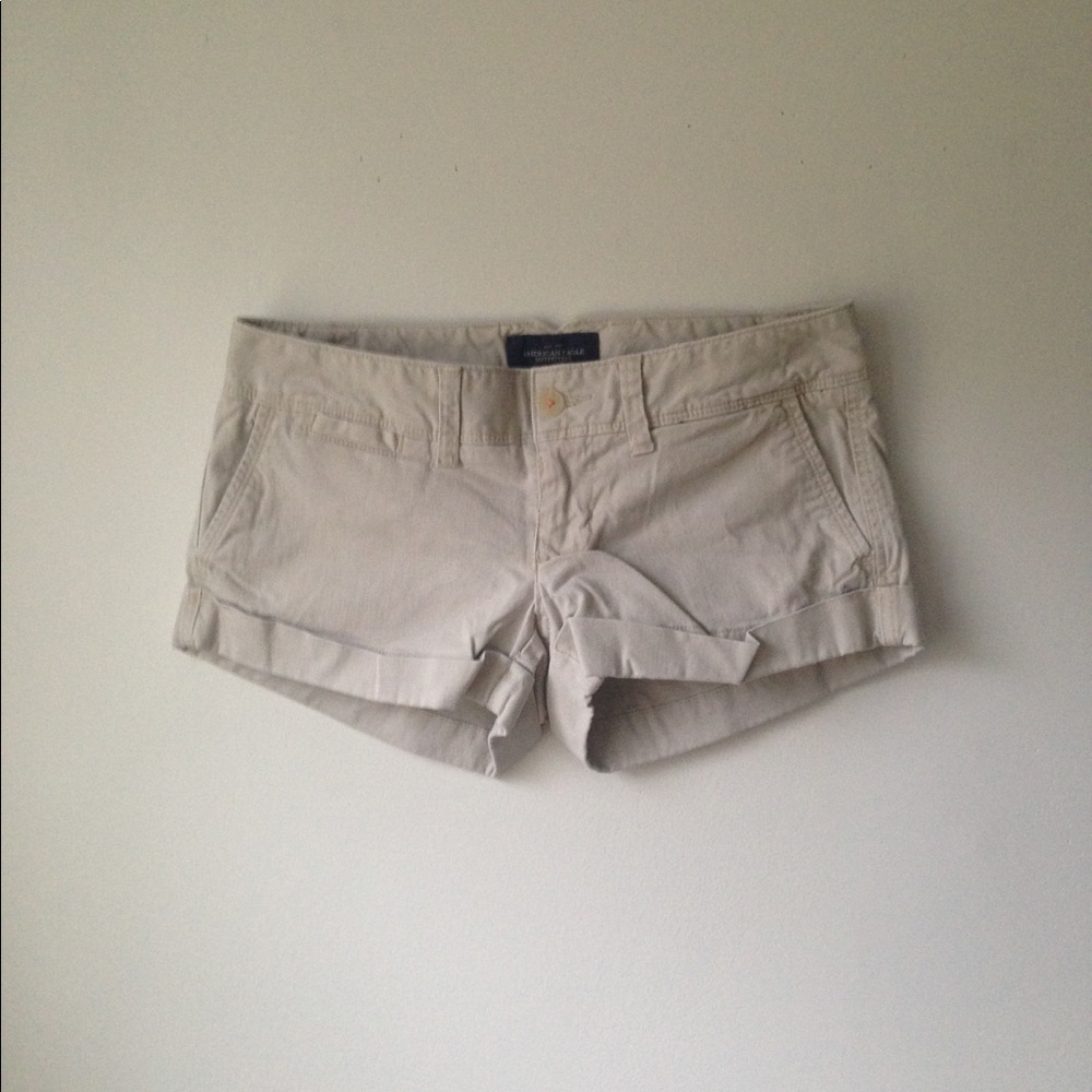 Tan khaki shorts